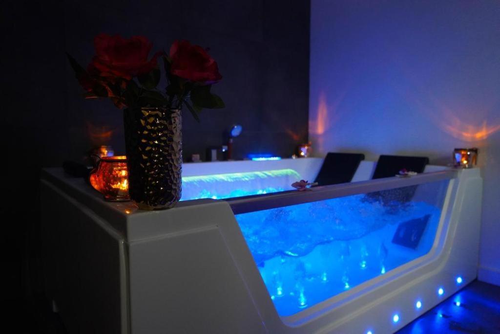 Relax Jacuzzi Apartment Kraków Eksteriør billede